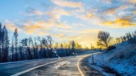 silnice jízda v zimě